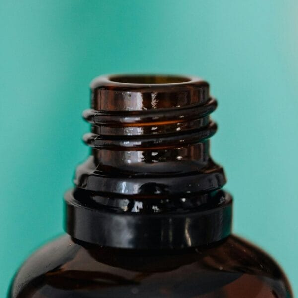 Glass vs PET: Choosing the Right Material for Your CBD Oil